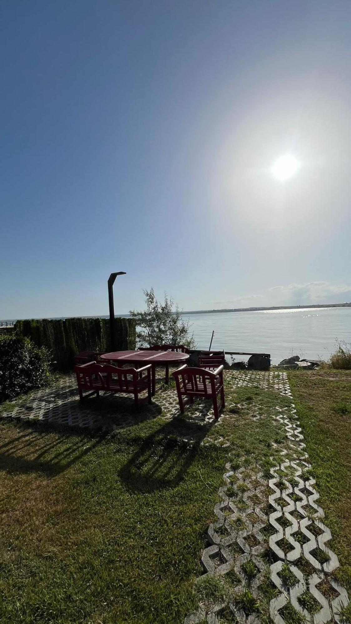 Lake View Nordis Mamaia Bagian luar foto